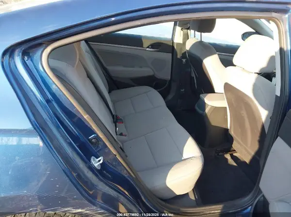 5NPD84LF0KH450626 2019 HYUNDAI ELANTRA - Image 8