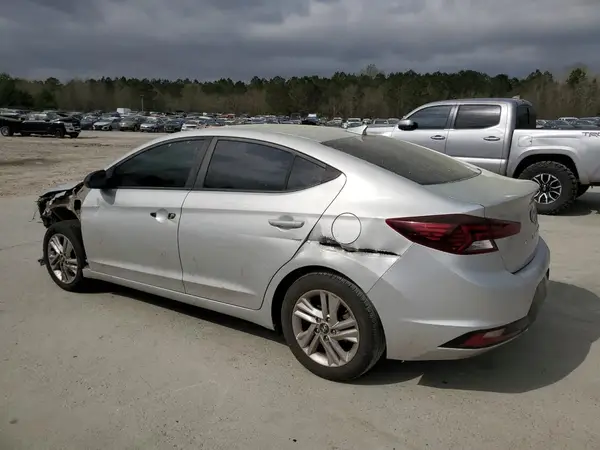 5NPD84LF0KH456250 2019 HYUNDAI ELANTRA - Image 2