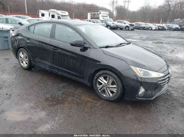 5NPD84LF0KH461738 2019 HYUNDAI ELANTRA - Image 1
