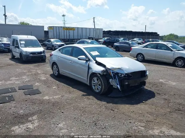 5NPD84LF0KH462405 2019 HYUNDAI ELANTRA - Image 1