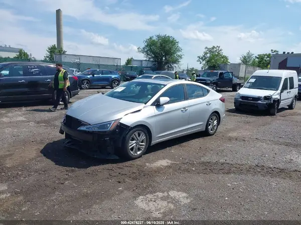 5NPD84LF0KH462405 2019 HYUNDAI ELANTRA - Image 2