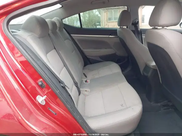5NPD84LF0KH464915 2019 HYUNDAI ELANTRA - Image 8