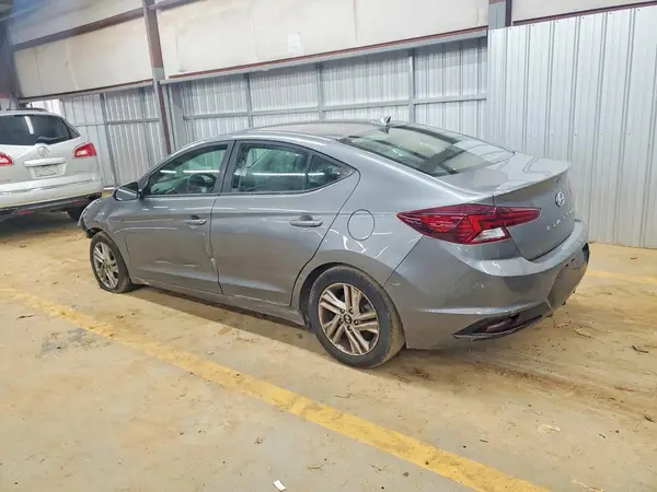 5NPD84LF0KH470777 2019 HYUNDAI ELANTRA - Image 2