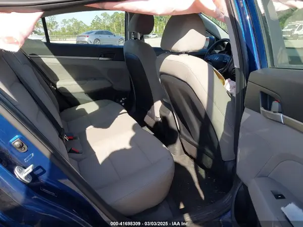 5NPD84LF0KH472707 2019 HYUNDAI ELANTRA - Image 8