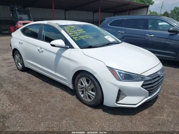 5NPD84LF0KH472898 2019 HYUNDAI ELANTRA - Image 1