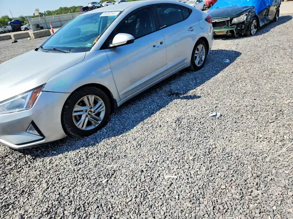 5NPD84LF0KH474957 2019 HYUNDAI ELANTRA - Image 1