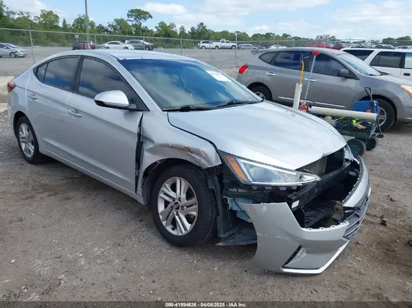 5NPD84LF0KH475722 2019 HYUNDAI ELANTRA - Image 1