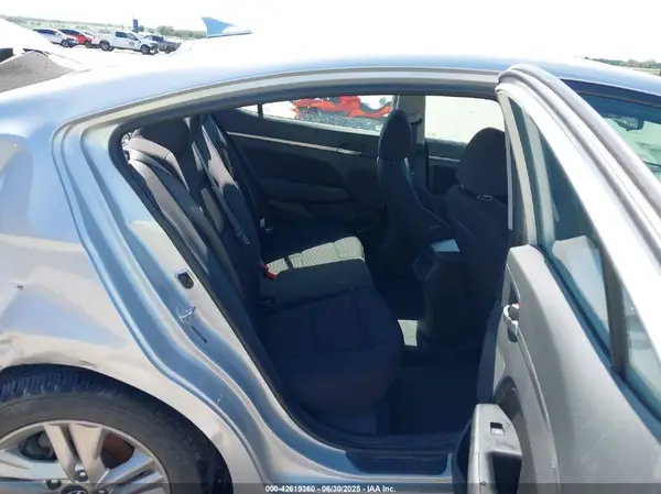 5NPD84LF0KH480080 2019 HYUNDAI ELANTRA - Image 8