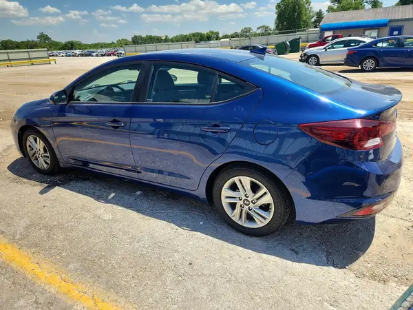 5NPD84LF0KH482685 2019 HYUNDAI ELANTRA - Image 2