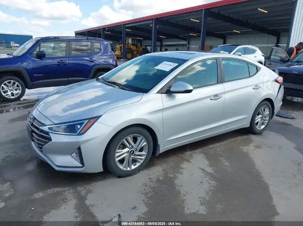 5NPD84LF0LH528047 2020 HYUNDAI ELANTRA - Image 2
