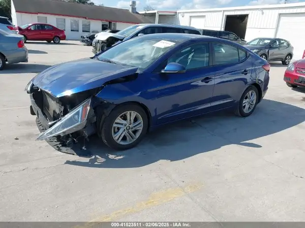 5NPD84LF0LH557869 2020 HYUNDAI ELANTRA - Image 2
