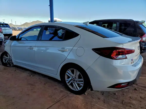 5NPD84LF0LH603233 2020 HYUNDAI ELANTRA - Image 2