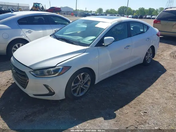 5NPD84LF1HH000668 2017 HYUNDAI ELANTRA - Image 2
