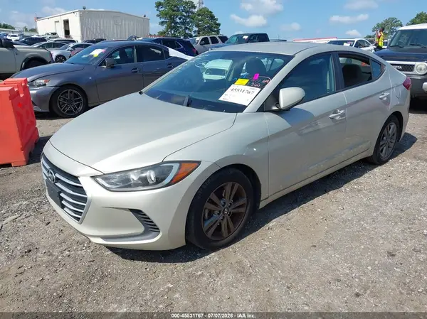 5NPD84LF1HH000878 2017 HYUNDAI ELANTRA - Image 2