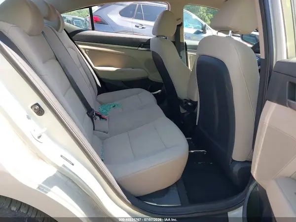 5NPD84LF1HH000878 2017 HYUNDAI ELANTRA - Image 8