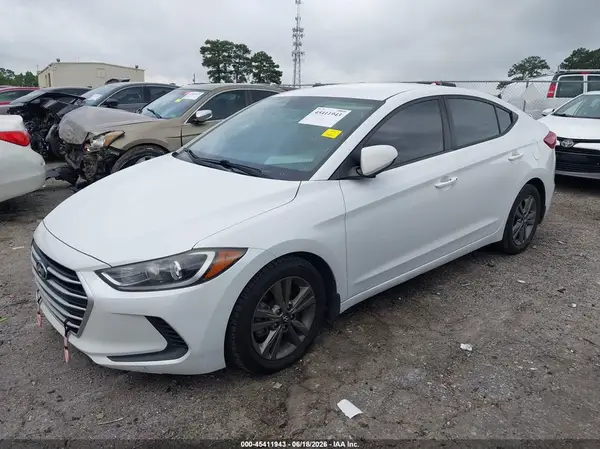 5NPD84LF1HH000931 2017 HYUNDAI ELANTRA - Image 2