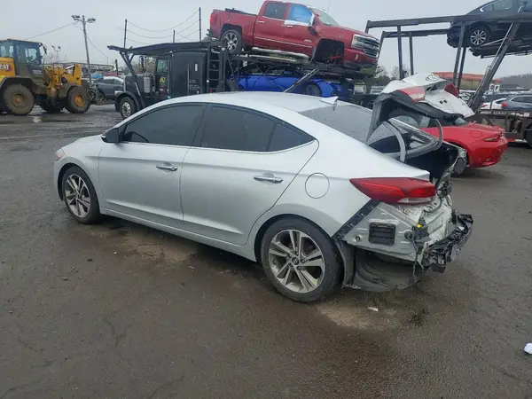 5NPD84LF1HH002677 2017 HYUNDAI ELANTRA - Image 2