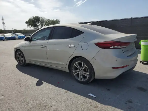 5NPD84LF1HH004252 2017 HYUNDAI ELANTRA - Image 2