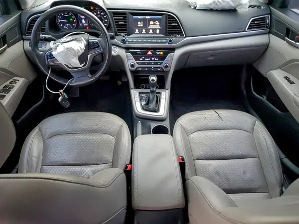 5NPD84LF1HH004610 2017 HYUNDAI ELANTRA - Image 8