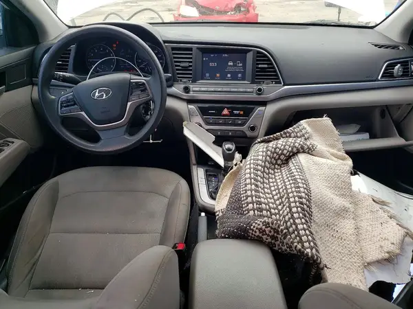 5NPD84LF1HH004767 2017 HYUNDAI ELANTRA - Image 8