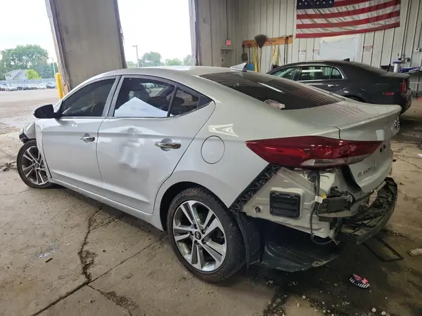 5NPD84LF1HH005112 2017 HYUNDAI ELANTRA - Image 2