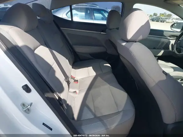 5NPD84LF1HH011136 2017 HYUNDAI ELANTRA - Image 8