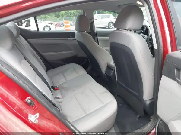 5NPD84LF1HH011377 2017 HYUNDAI ELANTRA - Image 8