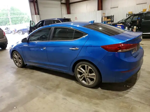5NPD84LF1HH011427 2017 HYUNDAI ELANTRA - Image 2