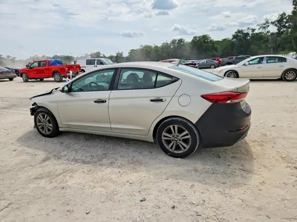 5NPD84LF1HH012254 2017 HYUNDAI ELANTRA - Image 2