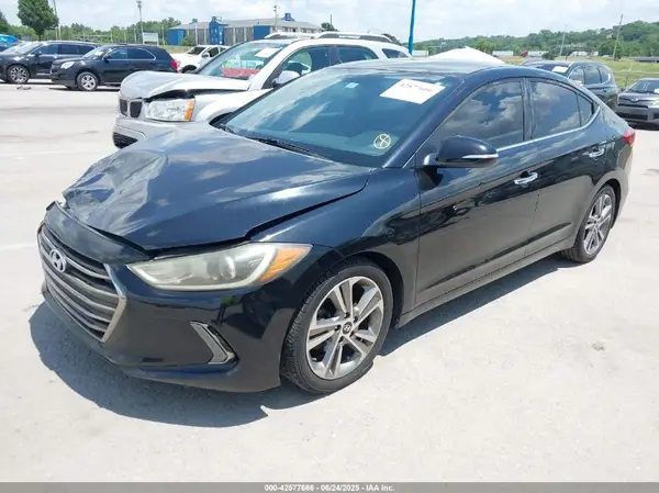 5NPD84LF1HH012450 2017 HYUNDAI ELANTRA - Image 2