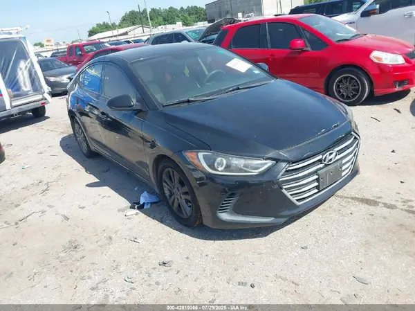 5NPD84LF1HH014800 2017 HYUNDAI ELANTRA - Image 1