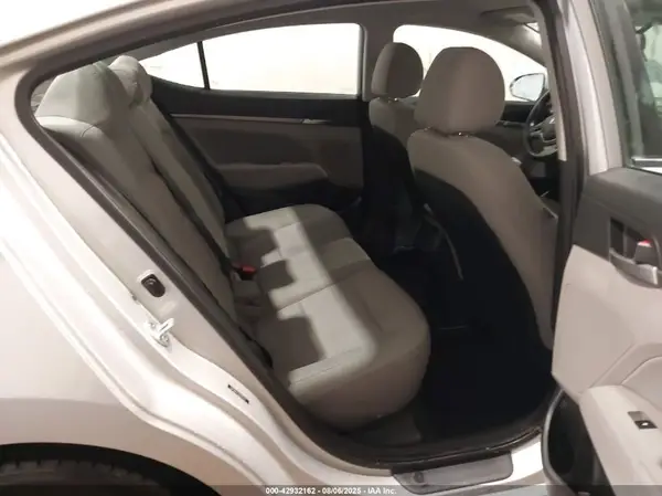 5NPD84LF1HH015221 2017 HYUNDAI ELANTRA - Image 8