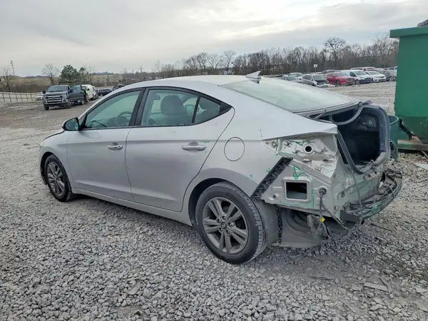 5NPD84LF1HH015431 2017 HYUNDAI ELANTRA - Image 2