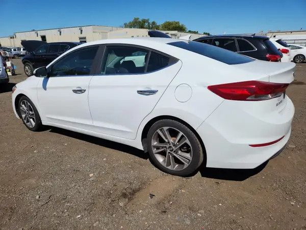5NPD84LF1HH015770 2017 HYUNDAI ELANTRA - Image 2