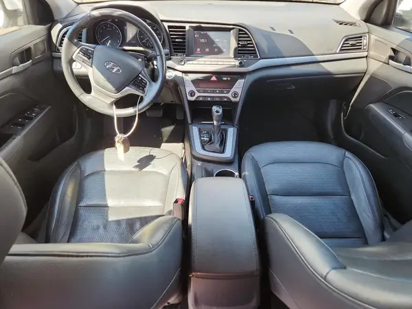 5NPD84LF1HH015770 2017 HYUNDAI ELANTRA - Image 8