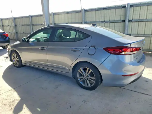 5NPD84LF1HH016515 2017 HYUNDAI ELANTRA - Image 2
