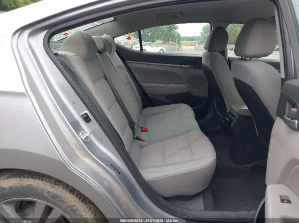 5NPD84LF1HH017695 2017 HYUNDAI ELANTRA - Image 8