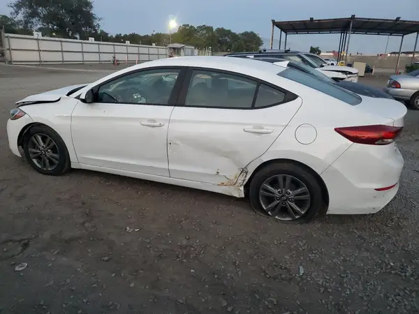 5NPD84LF1HH018779 2017 HYUNDAI ELANTRA - Image 2