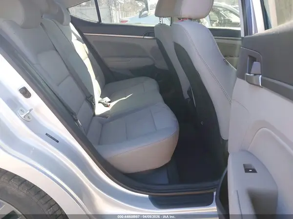5NPD84LF1HH019026 2017 HYUNDAI ELANTRA - Image 8