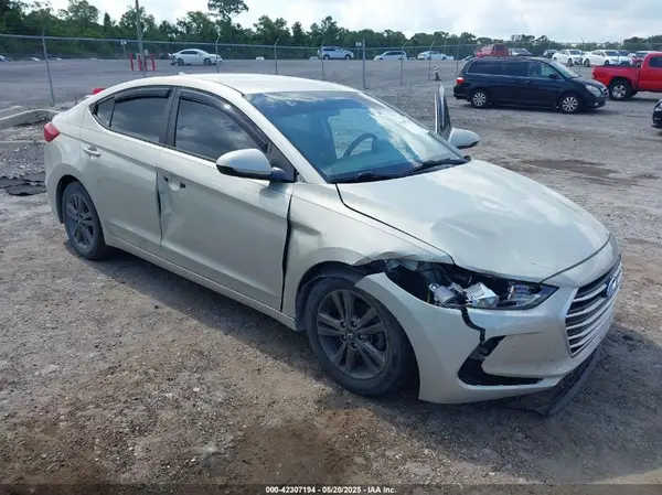 5NPD84LF1HH022766 2017 HYUNDAI ELANTRA - Image 1