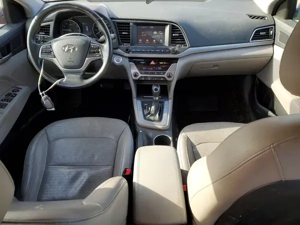 5NPD84LF1HH023075 2017 HYUNDAI ELANTRA - Image 8