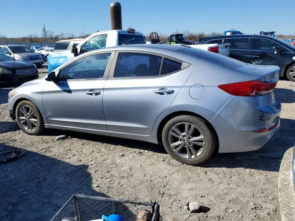 5NPD84LF1HH023237 2017 HYUNDAI ELANTRA - Image 2