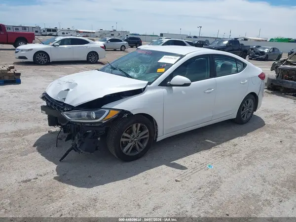 5NPD84LF1HH023741 2017 HYUNDAI ELANTRA - Image 2