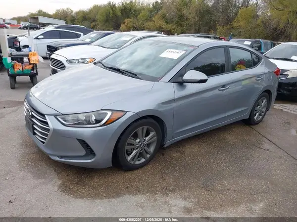 5NPD84LF1HH025232 2017 HYUNDAI ELANTRA - Image 2