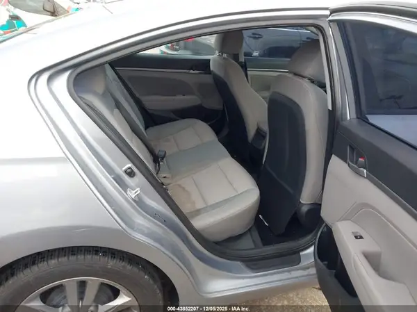 5NPD84LF1HH025232 2017 HYUNDAI ELANTRA - Image 8