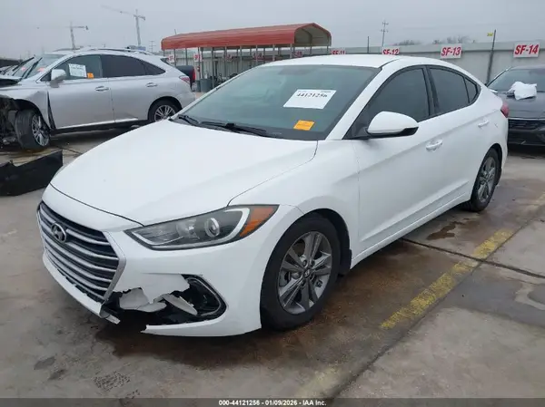 5NPD84LF1HH026591 2017 HYUNDAI ELANTRA - Image 2