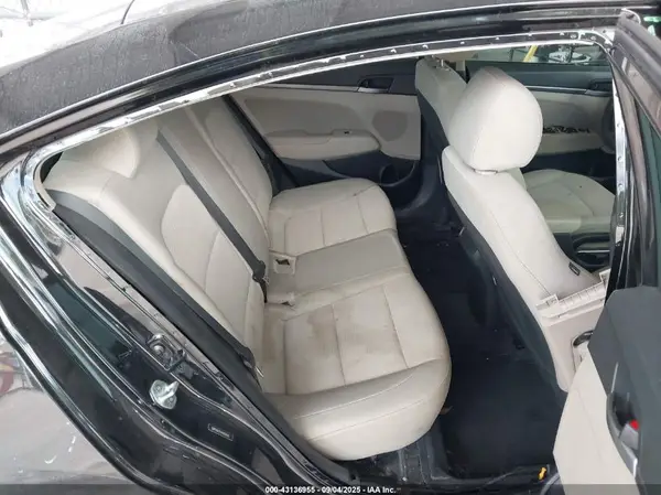5NPD84LF1HH026610 2017 HYUNDAI ELANTRA - Image 8