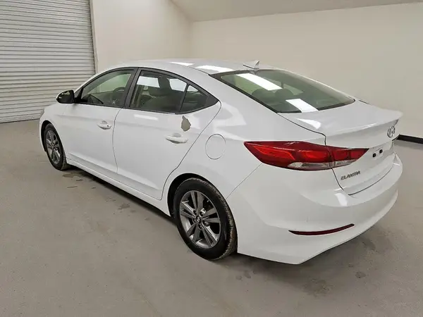 5NPD84LF1HH029099 2017 HYUNDAI ELANTRA - Image 2