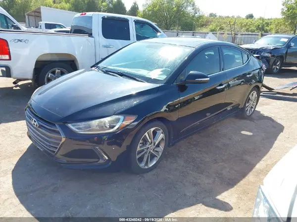 5NPD84LF1HH030317 2017 HYUNDAI ELANTRA - Image 2