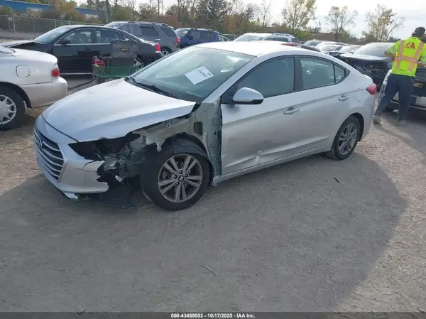 5NPD84LF1HH031788 2017 HYUNDAI ELANTRA - Image 2